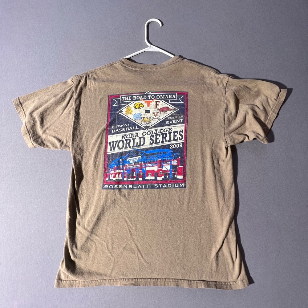 2009 College World Series T-shirt
